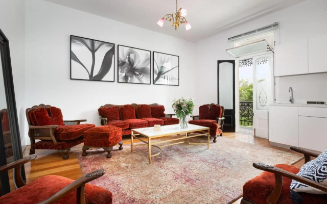 Designer Studio in Grand Manor 20 Min from Sydney