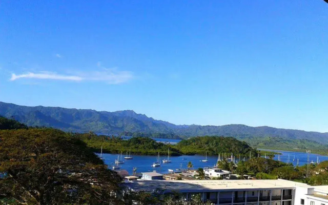 Savusavu Hot Springs Hotel