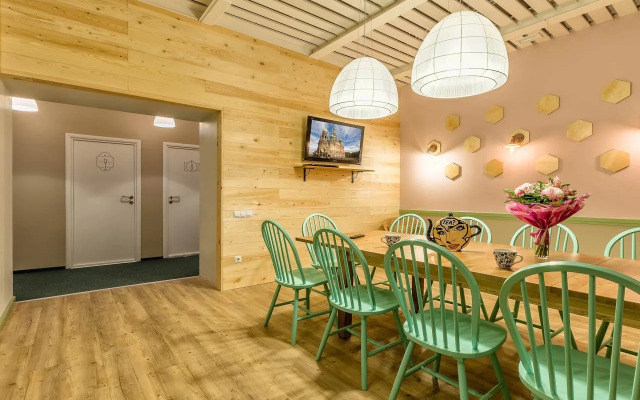 Friends by Gostiny Dvor