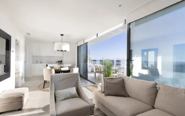 Horizon Top Floor Apartment Higueron