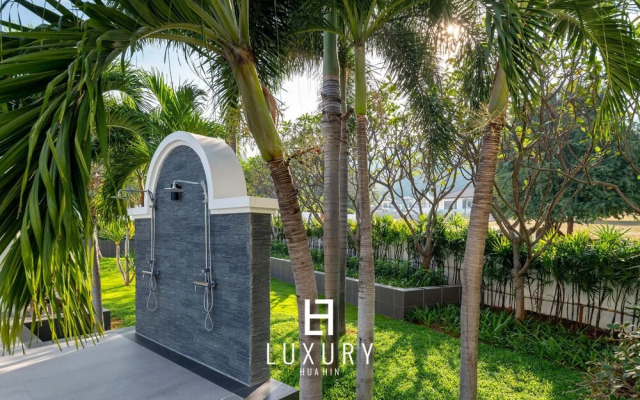 Luxury 5 Bedroom Pool Villa B11B