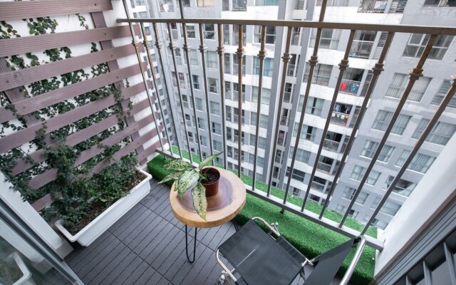 Canh Apartment in Vinhome Skylake