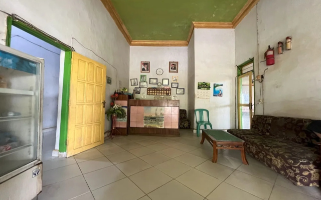 Hotel O Kost Btnompo Near SDI Bontosallang