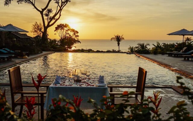 Camia Resort & Spa