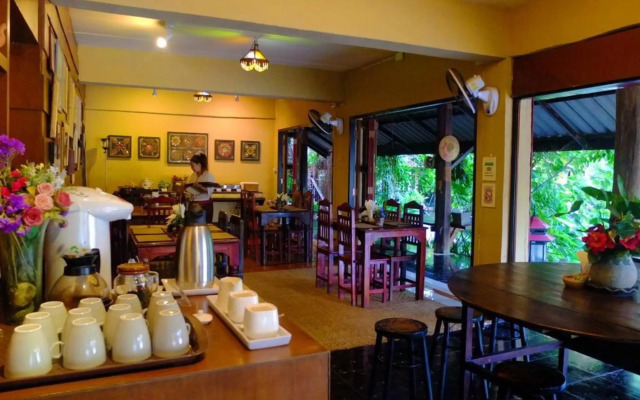 Baan Tawan Guesthouse