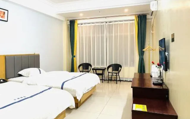 Huacheng Hotel (Qionghai People's Hospital Wanquanhe Branch)