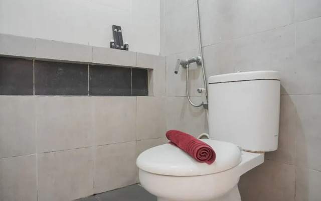 Fully Furnished With Elegant Design 2Br Bassura City Apartment