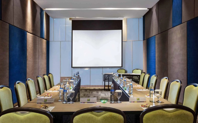 Grand Livio Kuta Hotel