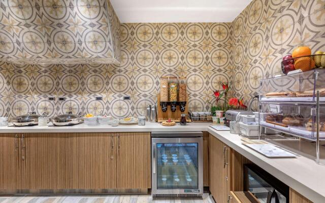 Bluestem Hotel Torrance Los Angeles, Ascend Hotel Collection