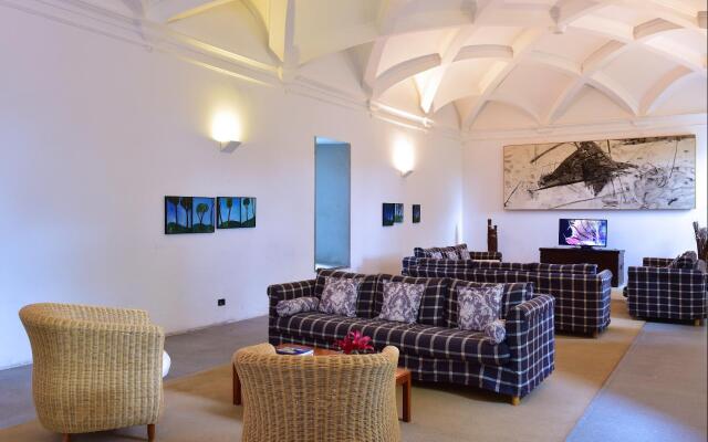 Pousada Convento de Arraiolos - Historic Hotel