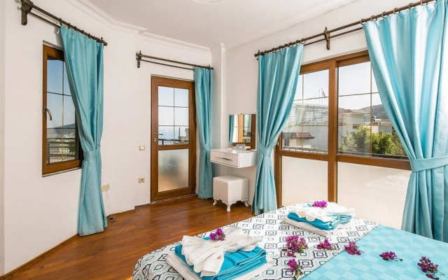 Villa Karsak by Akdenizvillam