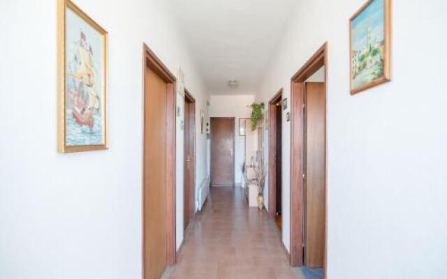 Apartment Lena