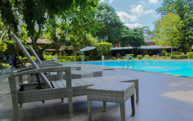 Miridiya Lake Resort
