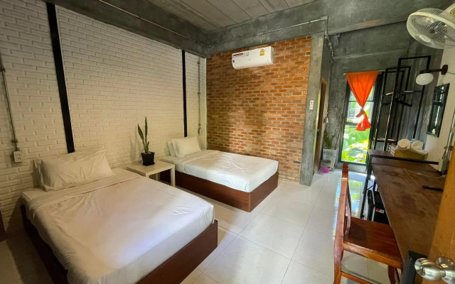 Palm House white building