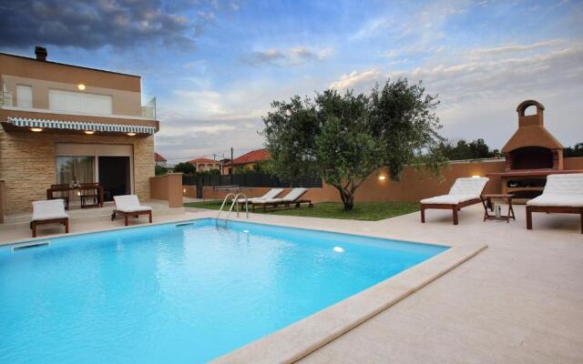 Beautiful Villa L&T 1 Nin