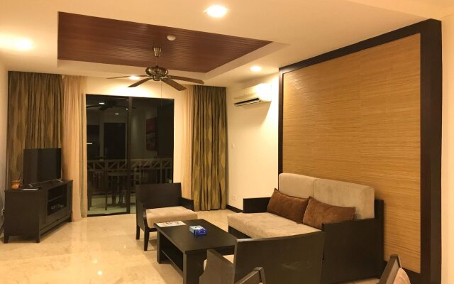 Sunset Seaview Beach Villas & Spa Suites at Nexus Karambunai
