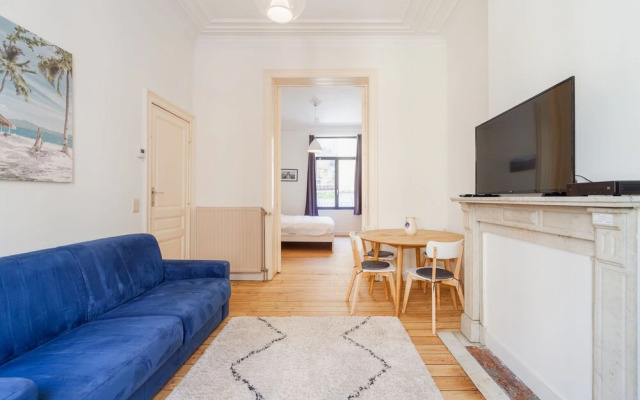 Self Check In 2 Room Appartement In Trendy Saint Gilles