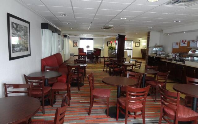 Holiday Inn Express Hotel & Suites Columbus-Groveport by IHG