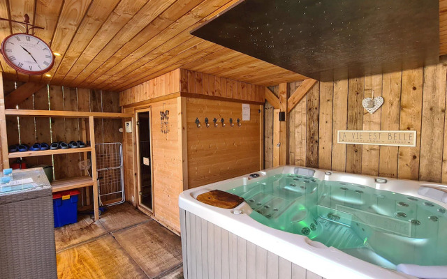 Inviting Holiday Home in Durbuy With Sauna