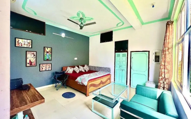 Bhoora House