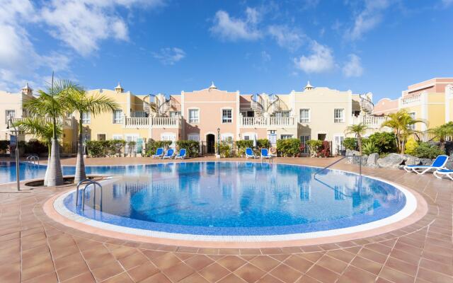 Home2Book Palm Beach & Relax