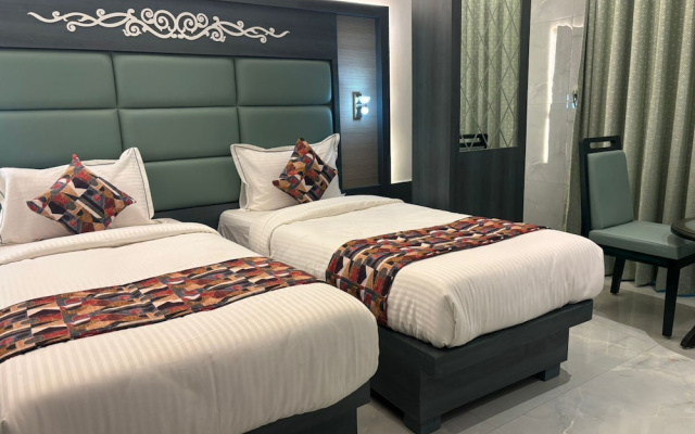 Hotel Imperial Suites - Airoli