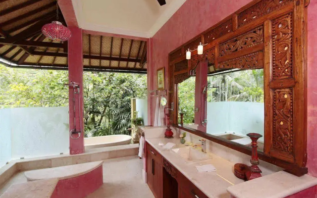 Pelangi Estate