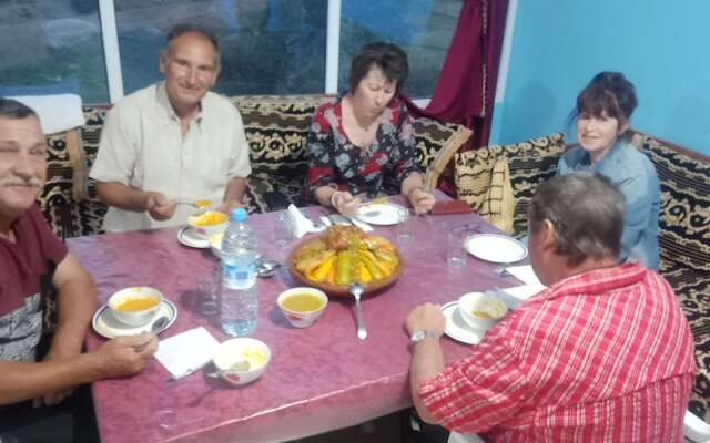 Appart Hotel Jardins d'Imilchil Hostel