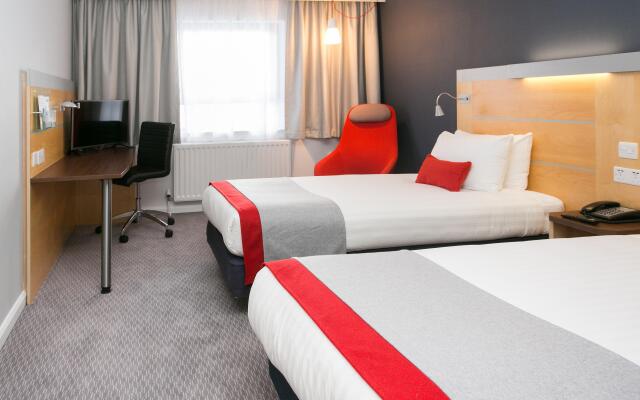 Holiday Inn Express Antrim, an IHG Hotel