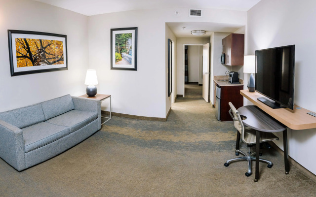 Holiday Inn Hotel & Suites Stockbridge / Atlanta I-75 by IHG