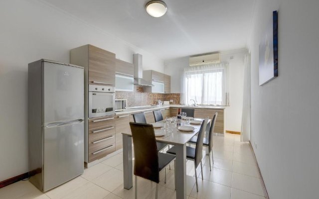 Modern 3BR Apartment in the Centre of Sliema