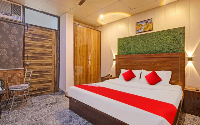 OYO Flagship 80572 Dream Comes True Hotel Banquet