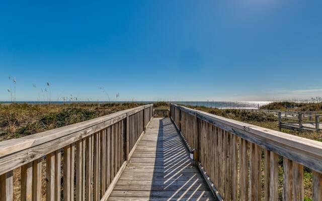 C-Scape by Condo-World