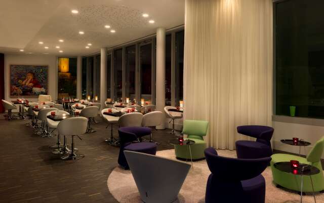 art'otel Cologne powered by Radisson Hotels