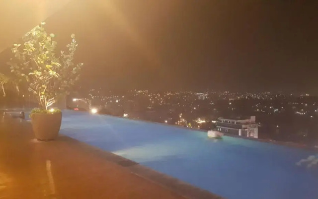 Warhol Apartement Lt 15 Jl. Ahmad Yani Simpang 5 Semarang