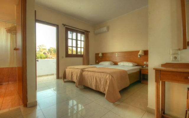 Theatraki Apartments
