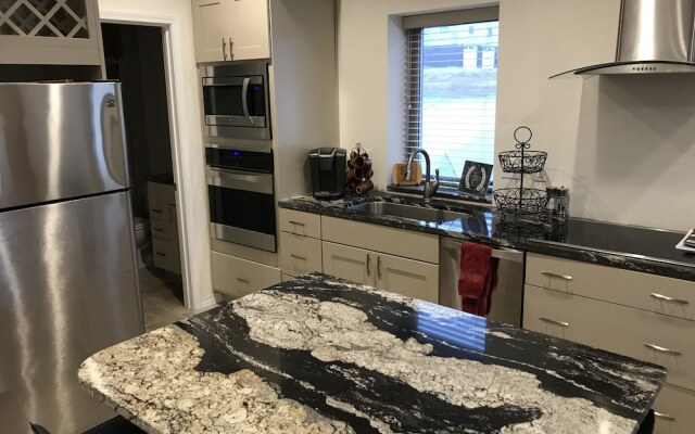 Downtown Loft 1 Bedroom Condo