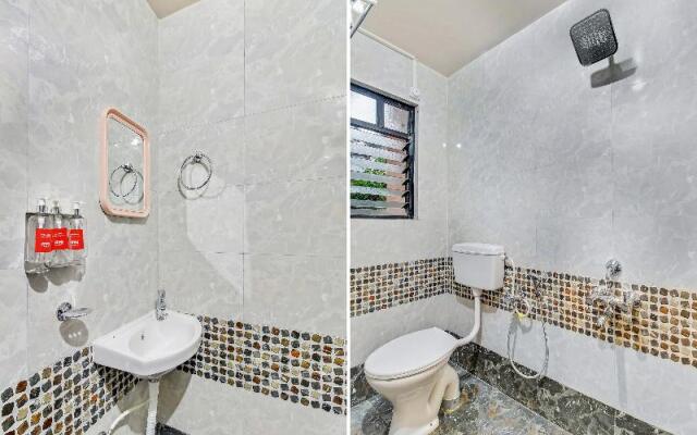 OYO Flagship 44951 Chaitanya