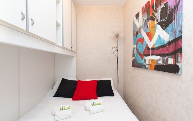 Vaneau Mediterranean Apartment