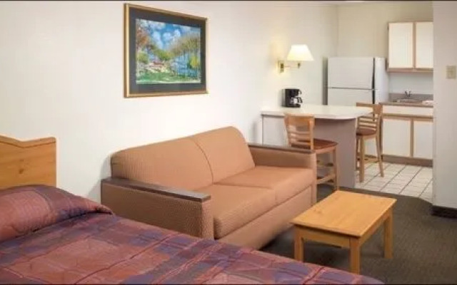 Travelodge by Wyndham Willows