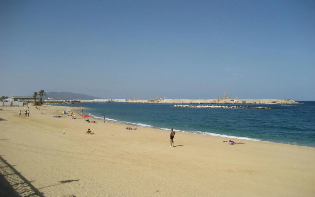 Vivienda en residencial con piscina