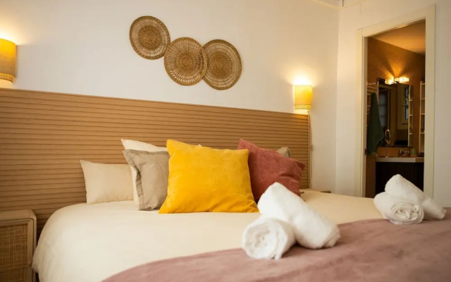 Terrace Retreat -stay in the Heart of Sitges
