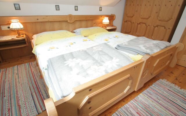 Apartment in Tropolach With Sauna