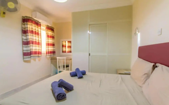 Merill Pool and Sea Charming Apart 1