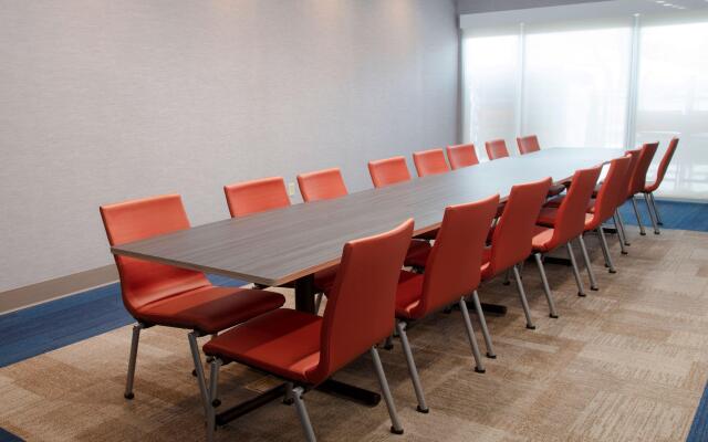 Holiday Inn Express And Suites Marion by IHG