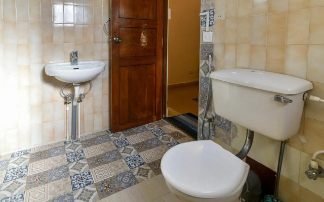 GR Stays WHITE HOUSE 4bhk Private Pool Villa in Calangute