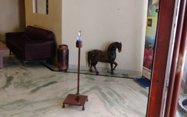 Hotel kaki
