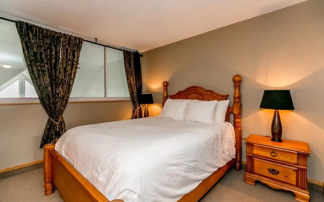 The Lodges at Blue Mountain - Chateau Ridge Condos
