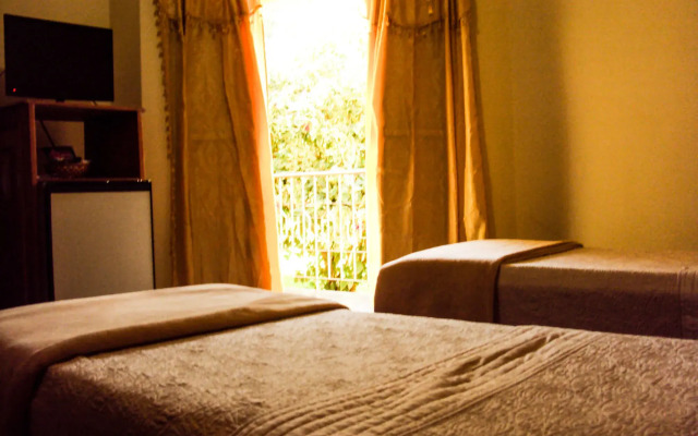 Canzi Cataratas Hotel