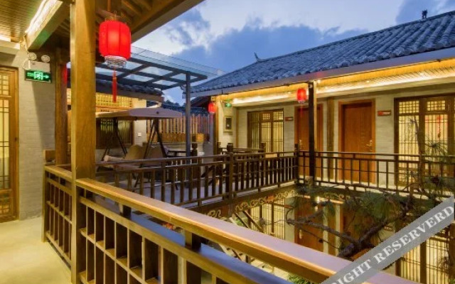 Yinman·Courtyard Yushe Life Aesthetics Designer B&B (Lijiang Old Town Sifang Street)